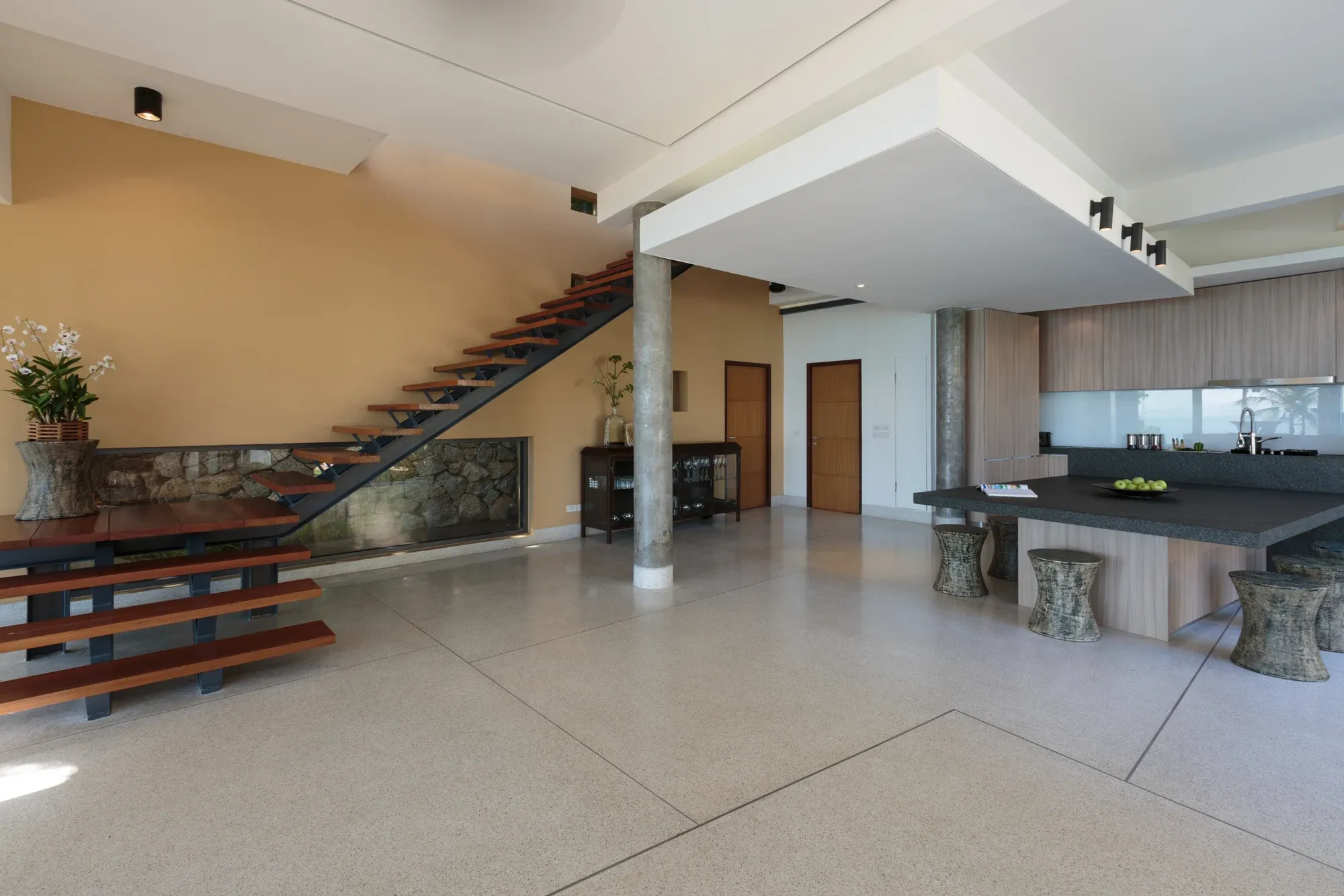 Nalyna — Interior perspective